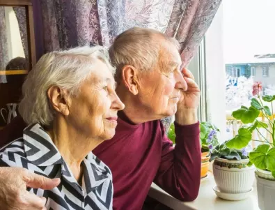 Болен от Алцхаймер американец „забравил“, че е женен и отново се влюбил в жена си 