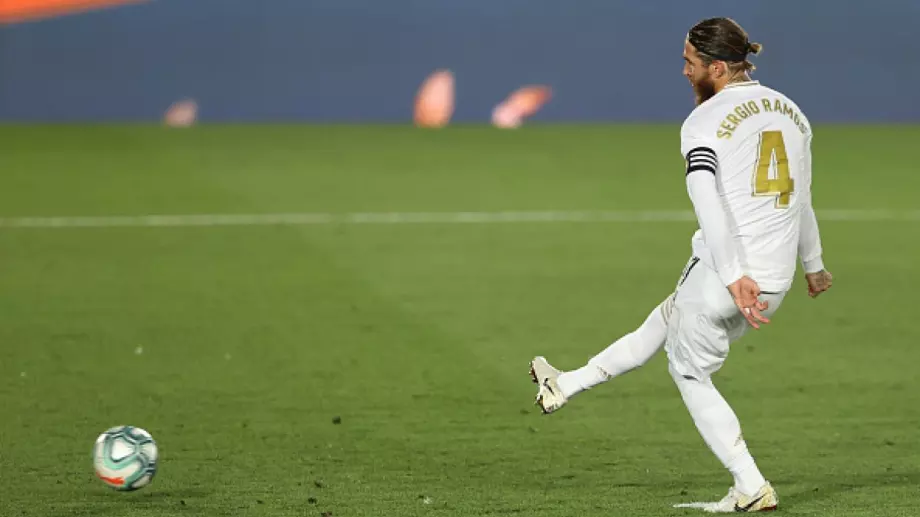 ВИДЕО: Серхио Рамос реагира по любопитен начин, когато Реал Мадрид получи нова дузпа 