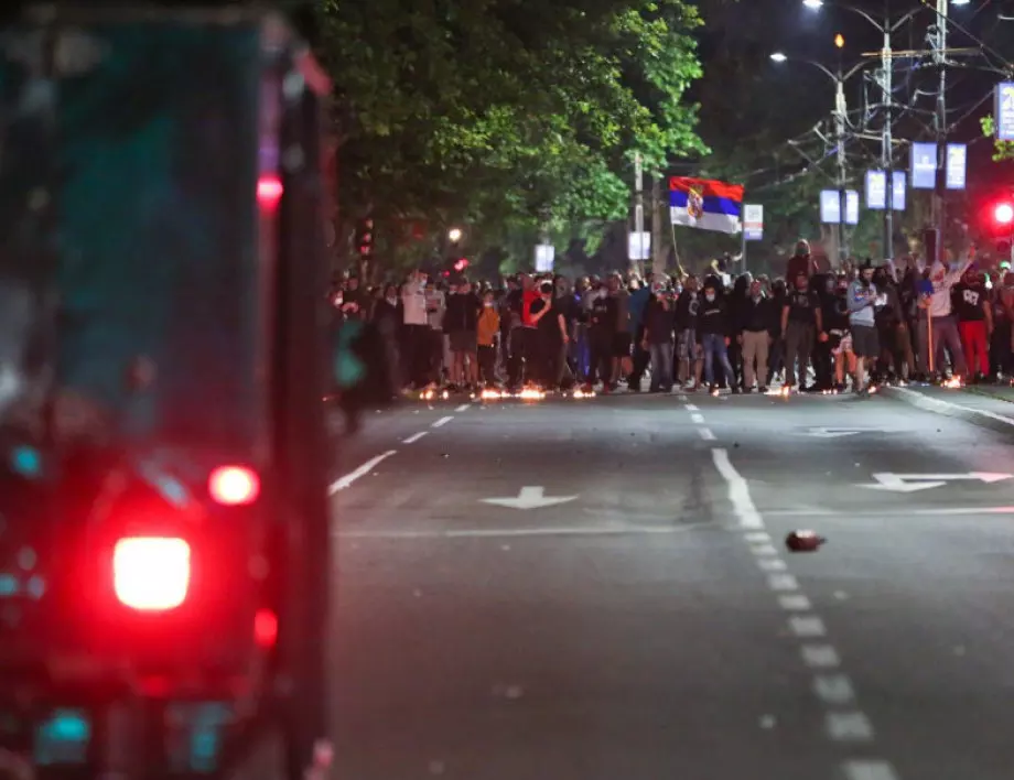 Няколко хиляди в Белград пак протестираха срещу Вучич 