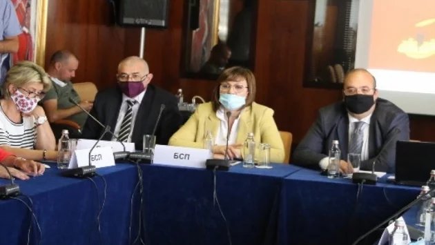 Корнелия Нинова: Единението вляво може да промени модела на управление