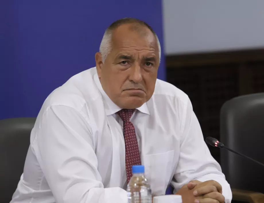Politico: Корупционната криза в България притисна до въжетата премиера Борисов