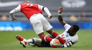 {{ otherArticle[0].article.title }}