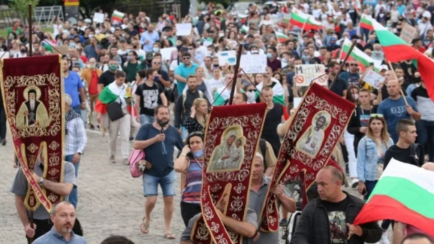 „Шпигел“ обърна внимание на безредиците на протестите в София 