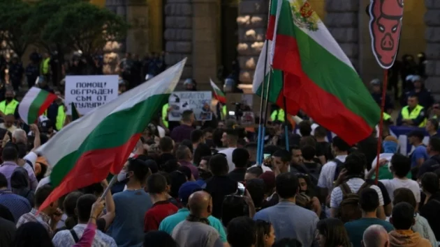 СДВР умолява обикновените протестиращи да не стоят на протест след 22:00 часа