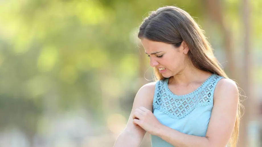 Обличайте само такива дрехи, за да не ви хапят комарите