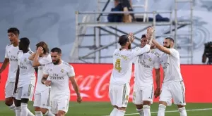 СНИМКИ: Реал официално представи третия си екип, розовото отново присъства