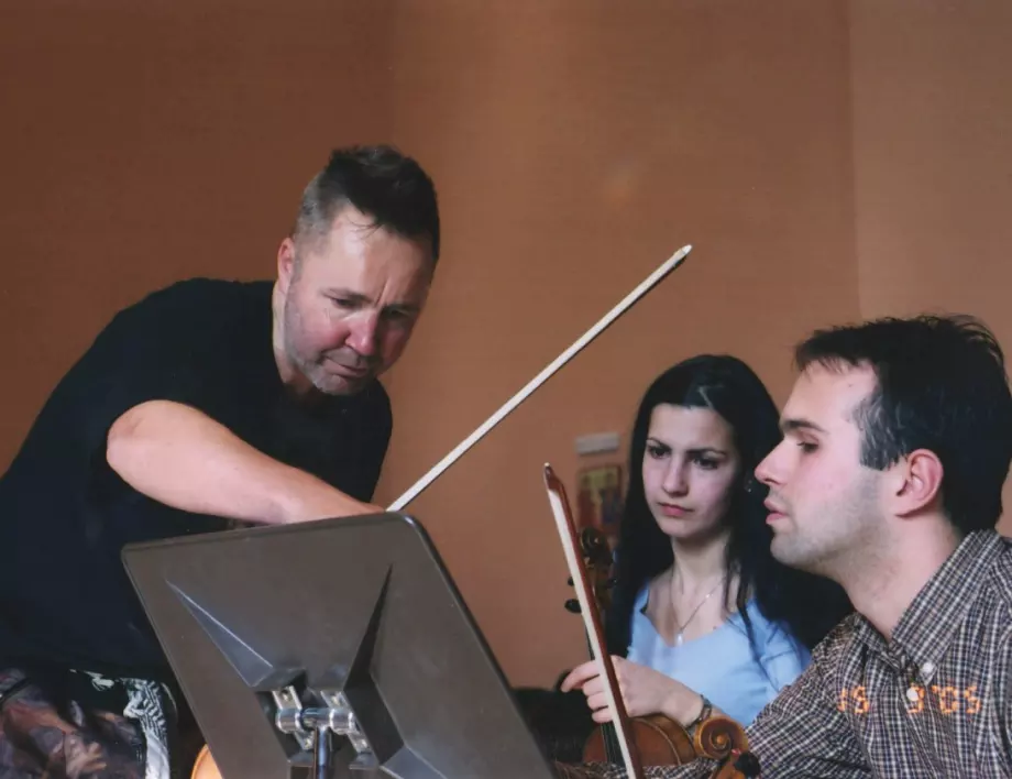 „Кантус Фирмус“ дари нотен материал на Националното музикално училище в София