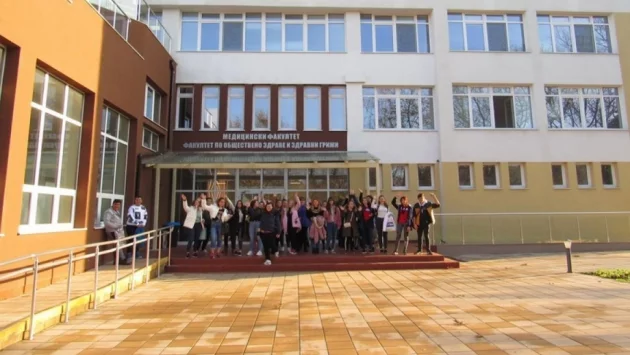 Увеличават се желаещите да учат медицина в Бургас