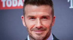 Бекъм ще взима повече пари от FIFA, отколкото от дните си като футболист