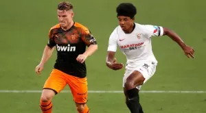 Севиля е съобщил на Челси и Барса: Давайте офертите за Кунде