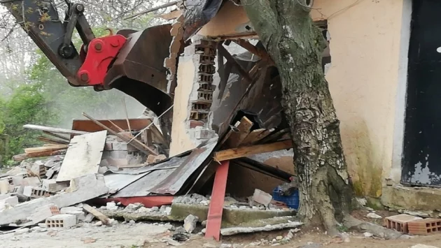 През август премахват още близо 100 незаконни постройки в старозагорския квартал „Лозенец“ 