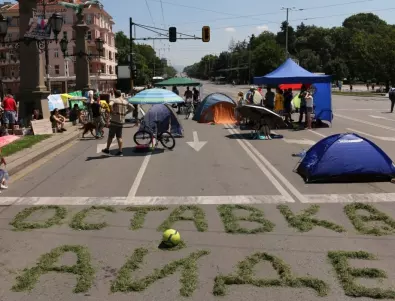 Три палаткови лагера променят движението на градския транспорт в София 