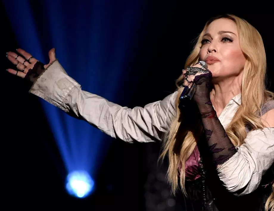 Мадона релаксира с колоездене по улиците на Ню Йорк 