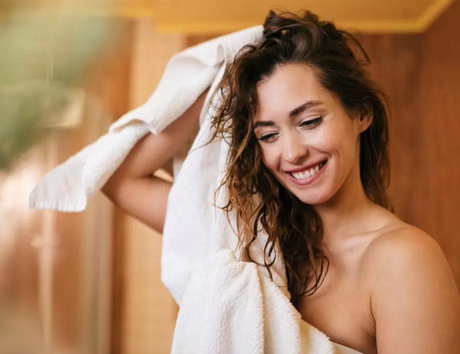 6 грешки при миене на косата, които да избягвате