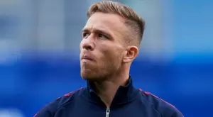 Арсенал "удря на камък" за Артур Мело