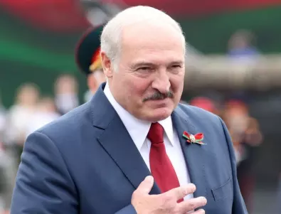 Лукашенко: Санкциите не ни пречат да си произвеждаме всякакво оръжие