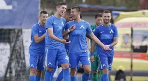 {{ otherArticle[0].article.title }}