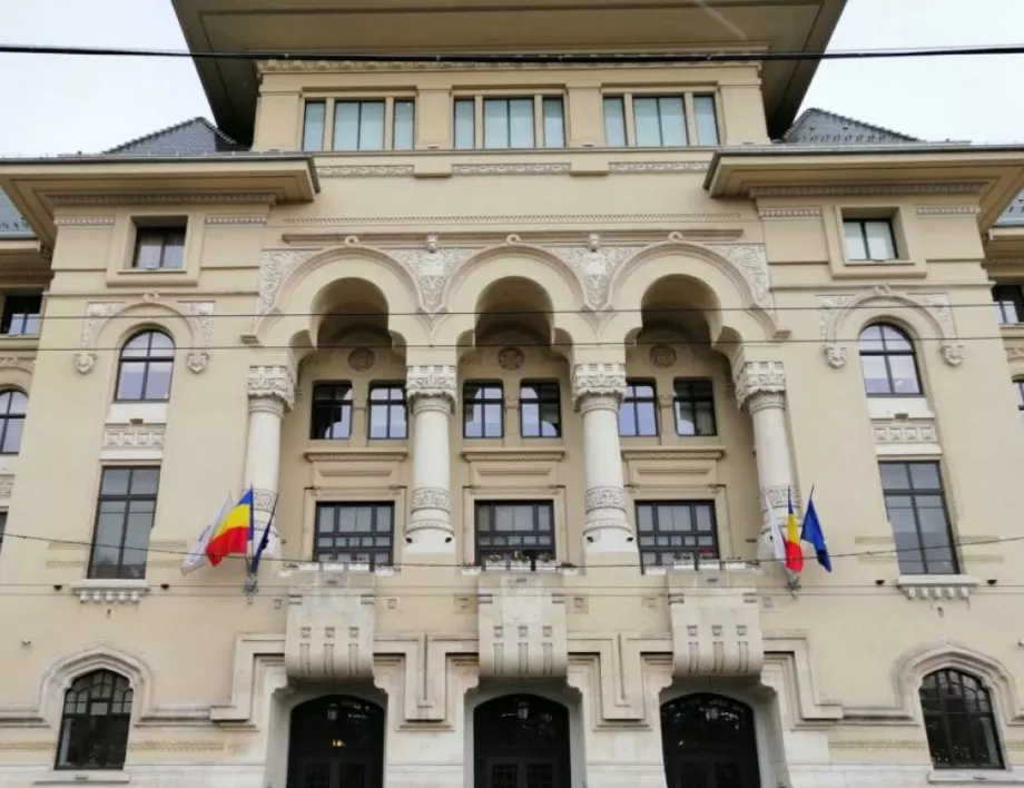 Румънските управляващите търсят начин да се справят с политическата криза 