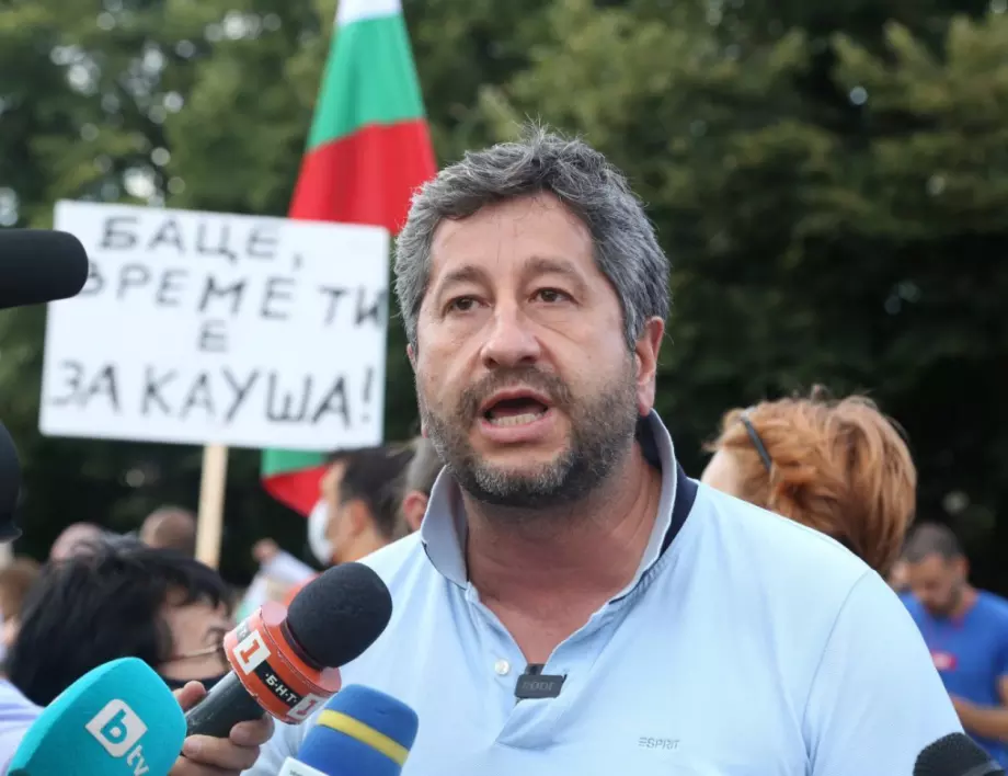 Христо Иванов призовава прокурорите и следователите "да се разграничат от статуквото на Гешев"