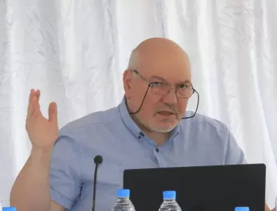 Проф. Маринов: Нови избори няма да доведат до по-голям хаос от този на ГЕРБ