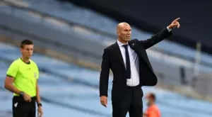 Зидан при втория си престой в Реал Мадрид - животът след Роналдо и сравненията с Моуриньо