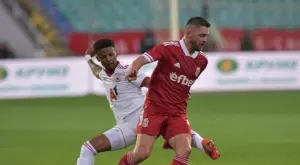 {{ otherArticle[0].article.title }}