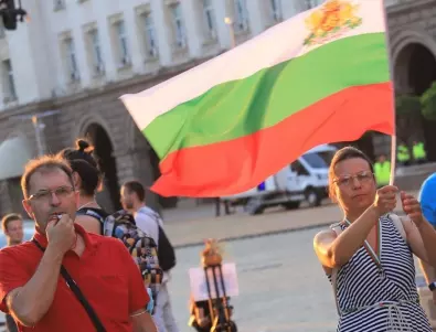 Протестите: Ден 37 - Борисов печели време и го е страх, смятат демонстрантите 
