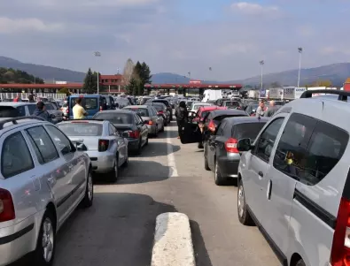 Поне 5 часа се чака за влизане от Сърбия в България