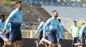 {{ otherArticle[0].article.title }}