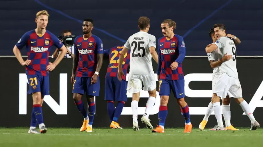 ВИДЕО: Фенове освиркаха играчите на Барселона при прибирането им у дома