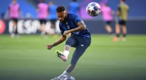 {{ otherArticle[0].article.title }}