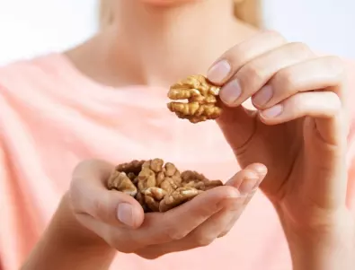 Какво ще се случи с тялото ви, ако всеки ден ядете по 4 ореха