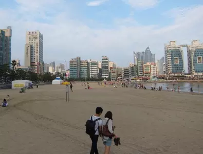 Вижте защо корейците ходят на плаж с дрехи (ВИДЕО)