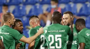 {{ otherArticle[0].article.title }}