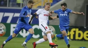 {{ otherArticle[0].article.title }}