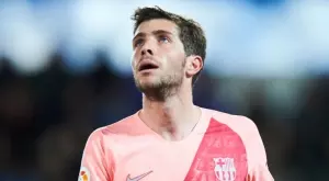 Серхи Роберто може да остане в Барселона, но на типичната си позиция