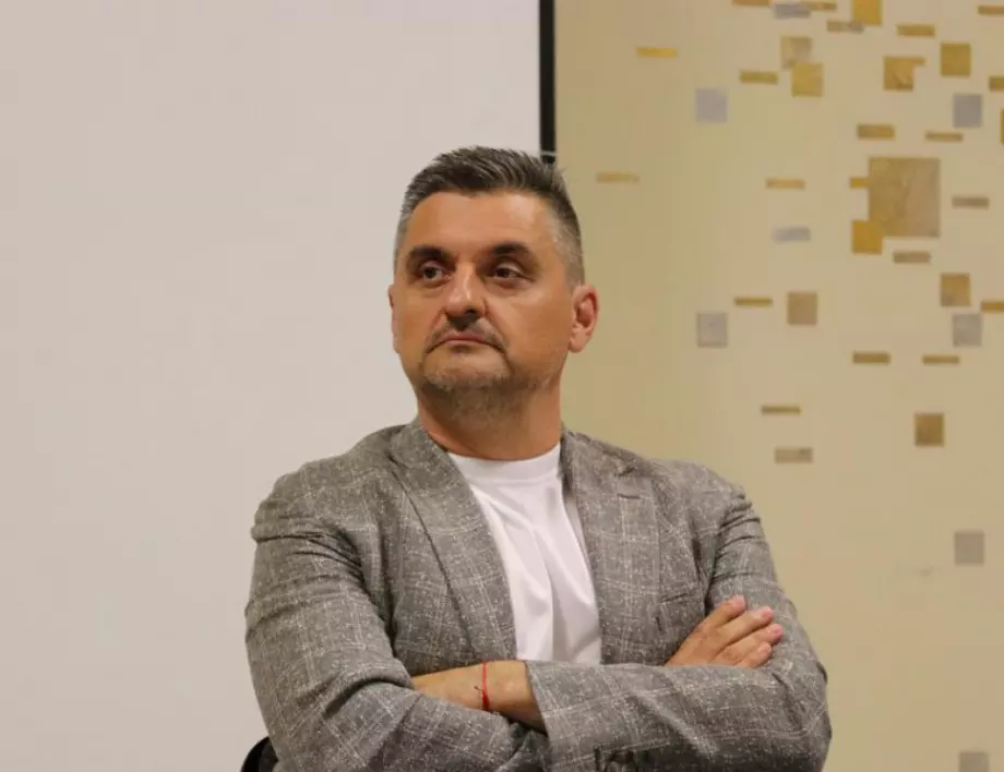Кирил Добрев поиска Нинова да се оттегли като лидер на БСП и да се извини