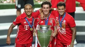 Как Алваро Одриосола спечели 5 трофея през сезона - по 1 на всеки 122 минути игра?