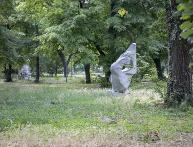 Определиха новите места на скулптурите в Станционната градина на Стара Загора (СНИМКИ) 