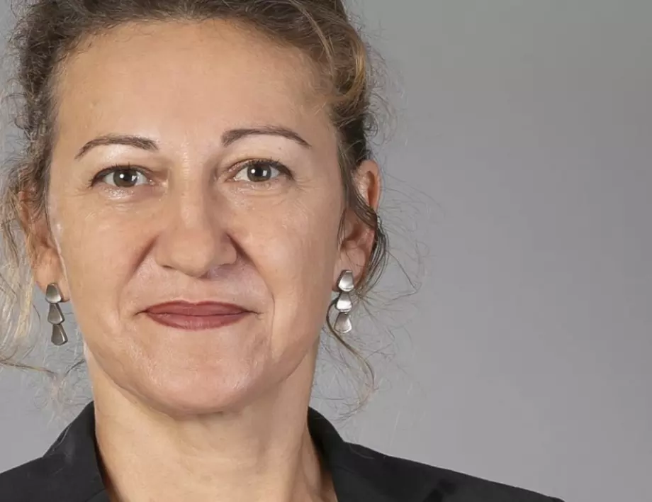 ГЕРБ измениха правилника, за да използват отцепниците от БСП, смята Стела Николова