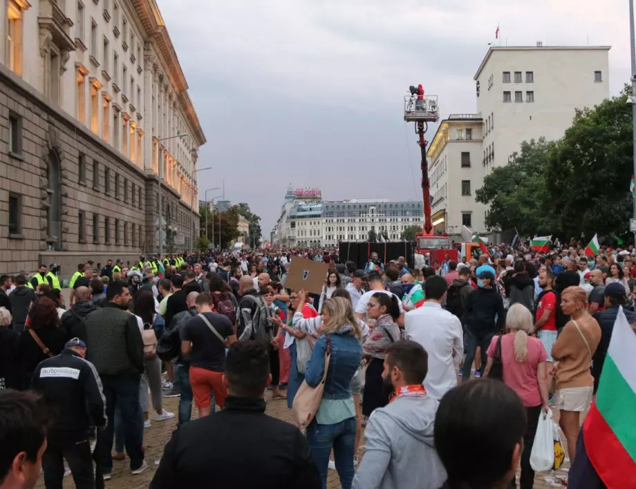 Световни медии: Протестиращите в България променят стратегията