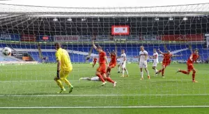 {{ otherArticle[0].article.title }}