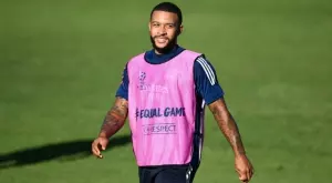 Милан е новият фаворит за подписа на Депай