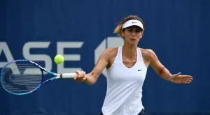 {{ otherArticle[0].article.title }}