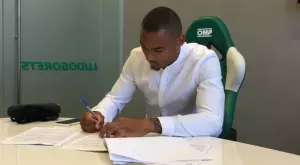 {{ otherArticle[0].article.title }}