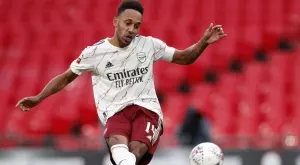 {{ otherArticle[0].article.title }}