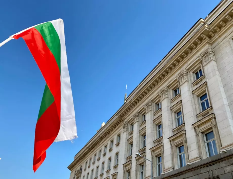 Politico: ЕС под кръстосан огън заради мекия си подход към българската корупция