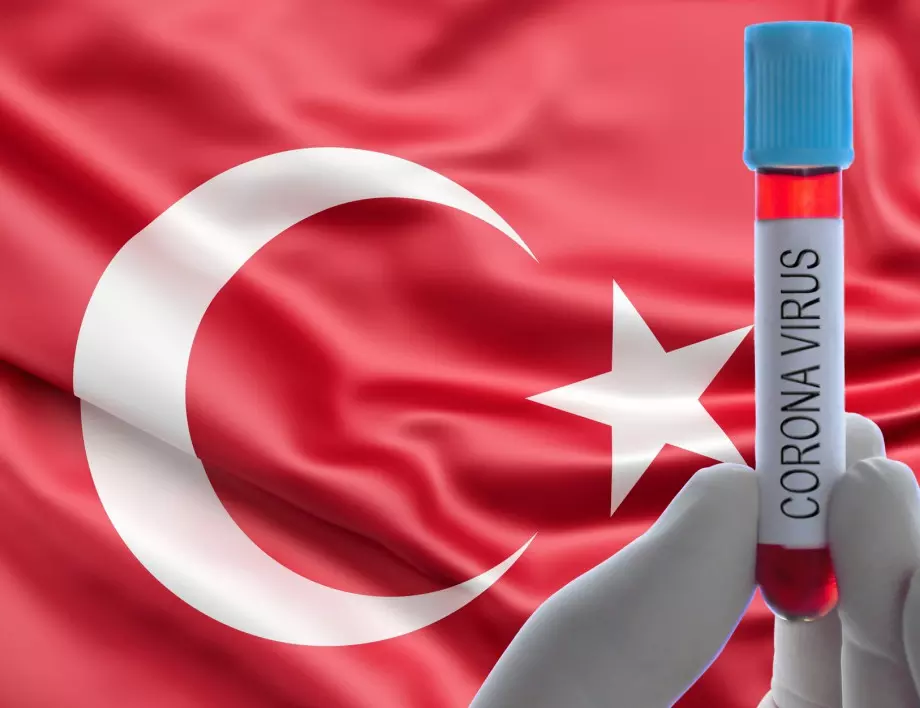 Турция е ваксинирала напълно близо 37 милиона души 