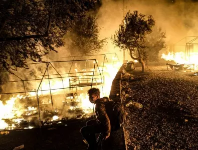 Четирима души загинаха и десетки са ранени след огромен пожар в Кипър 