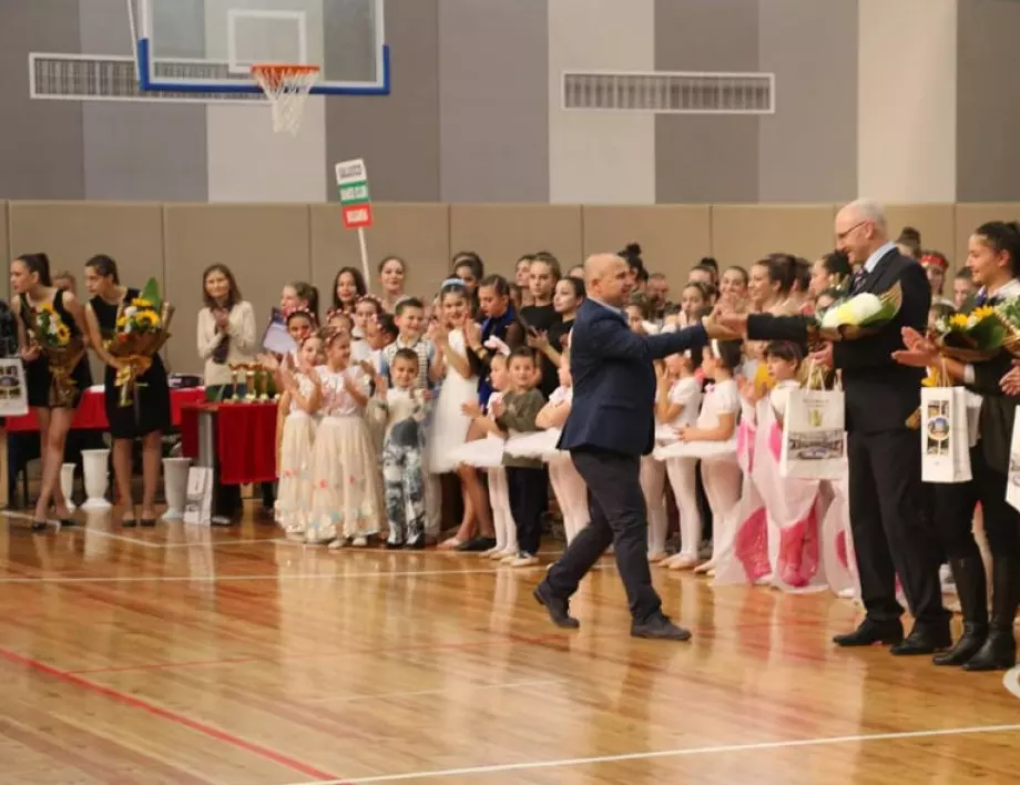 Националният танцов конкурс "България танцува" за 15 път в Димитровград